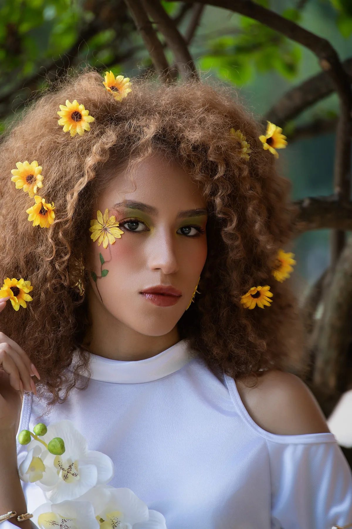 Outdoor · Natural Light